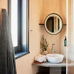 Ferienhaus Waterside Luxury Escape