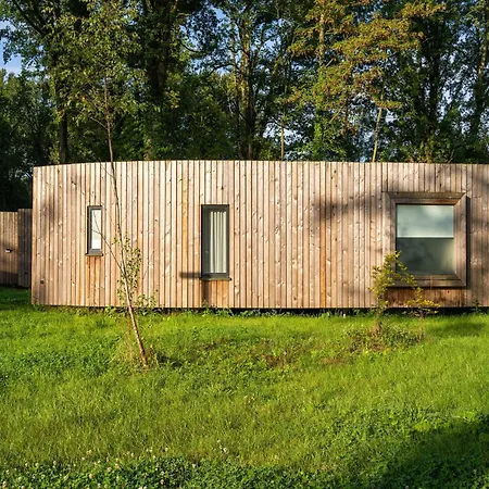 Waterside Luxury Escape Ferienhaus *