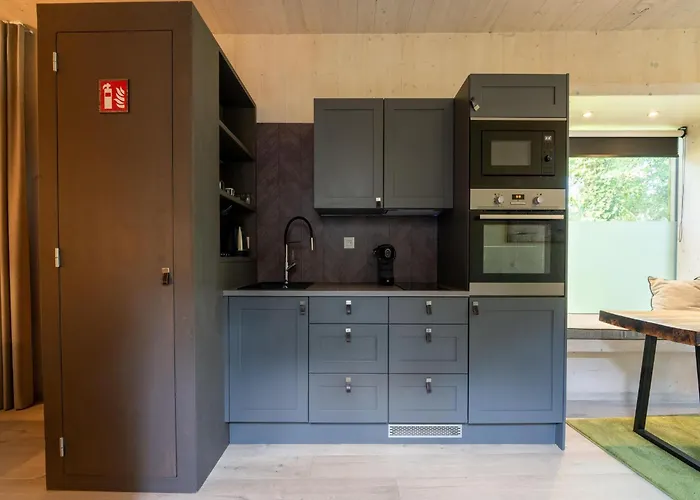 Waterside Luxury Escape *